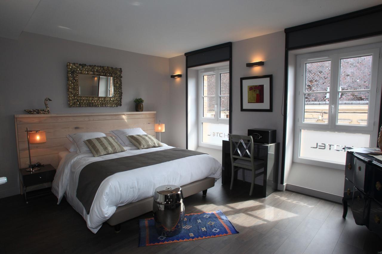 Logis Hotel-Restaurant Le Relais D'Aligre Châteauneuf-en-Thymerais Esterno foto
