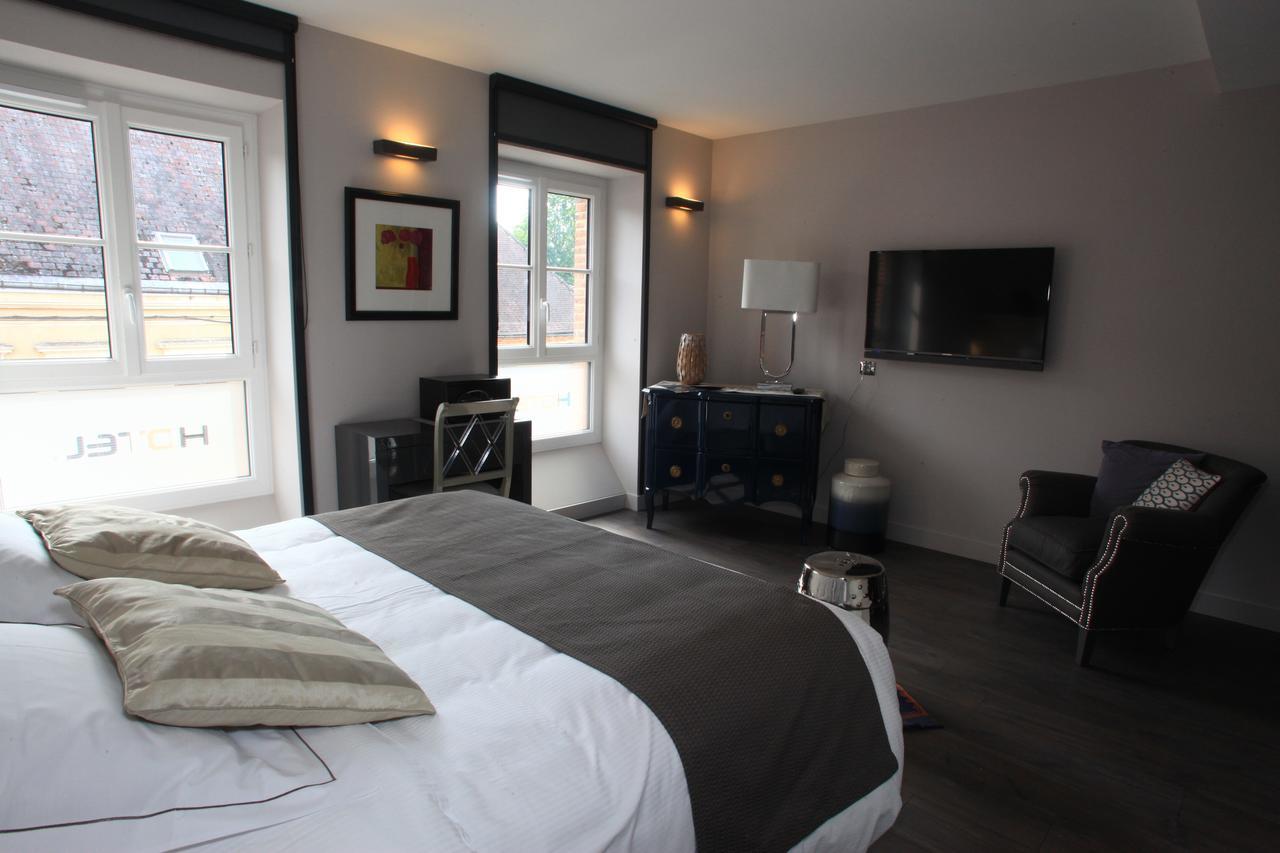 Logis Hotel-Restaurant Le Relais D'Aligre Châteauneuf-en-Thymerais Esterno foto